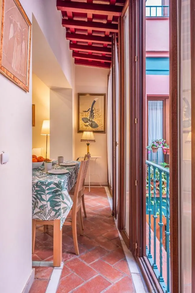 Apartamento Aires De Santa Cruz Seville