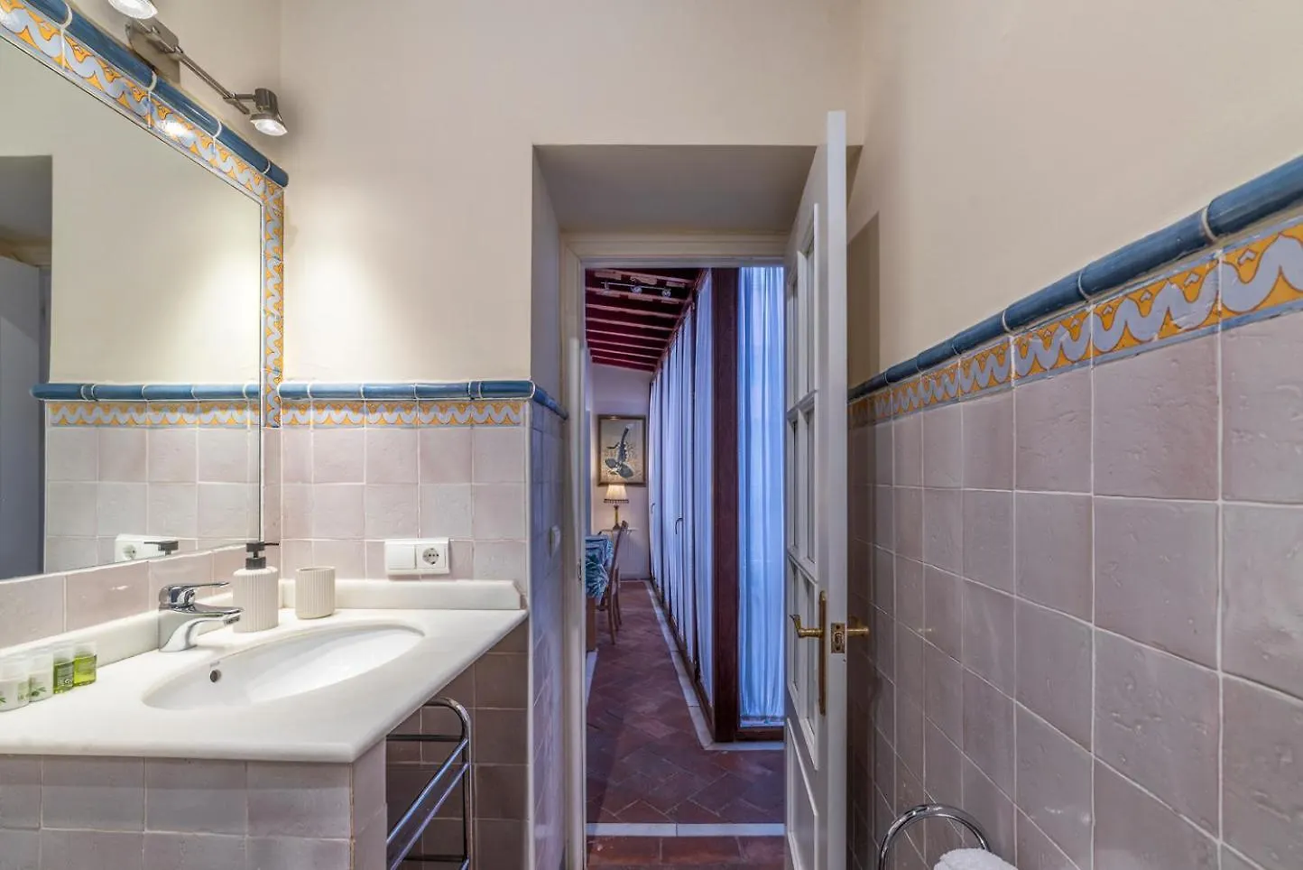 Apartamento Aires De Santa Cruz Sevilla Spanien